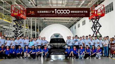 BYD ฉลองรถพลังงานใหม่คันที่ 10,000 จากสายการผลิตในไทย